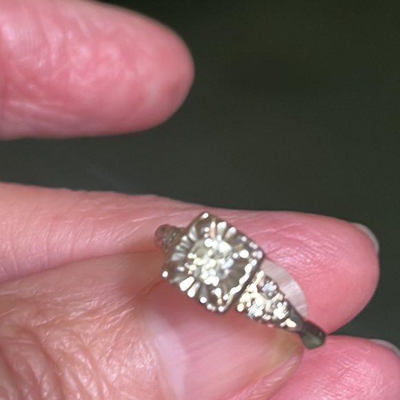 Diamond ring - Picture 3 of 6